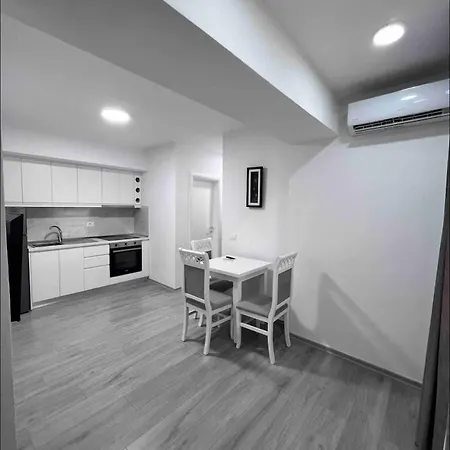 Center Blloku - Elegant 01 Apartment Tirana