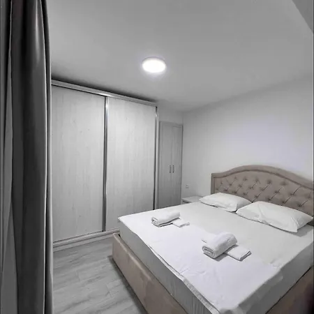 Apartment Center Blloku - Elegant 01 Tirana